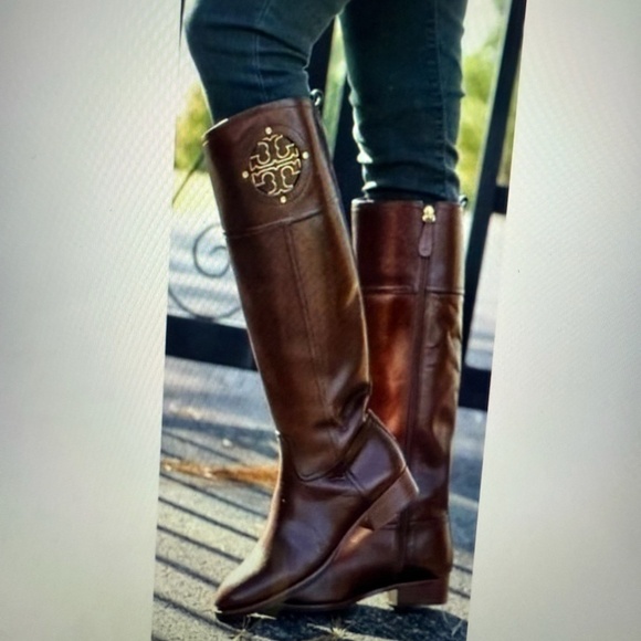 Tory Burch Kiernan boot  New with out Box Size 7.5 - Picture 2 of 11